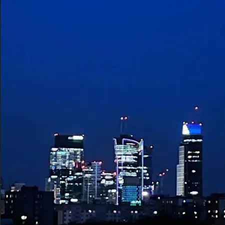 Duzy Na Doby W Centrum Warszawy *